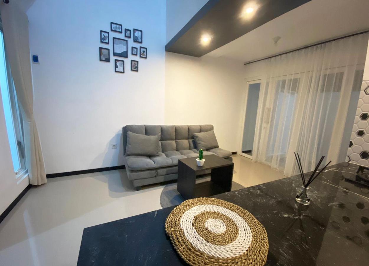 Villa Royal Arois Syariah Dekat Jatim Park 3 Tlekung Exterior foto