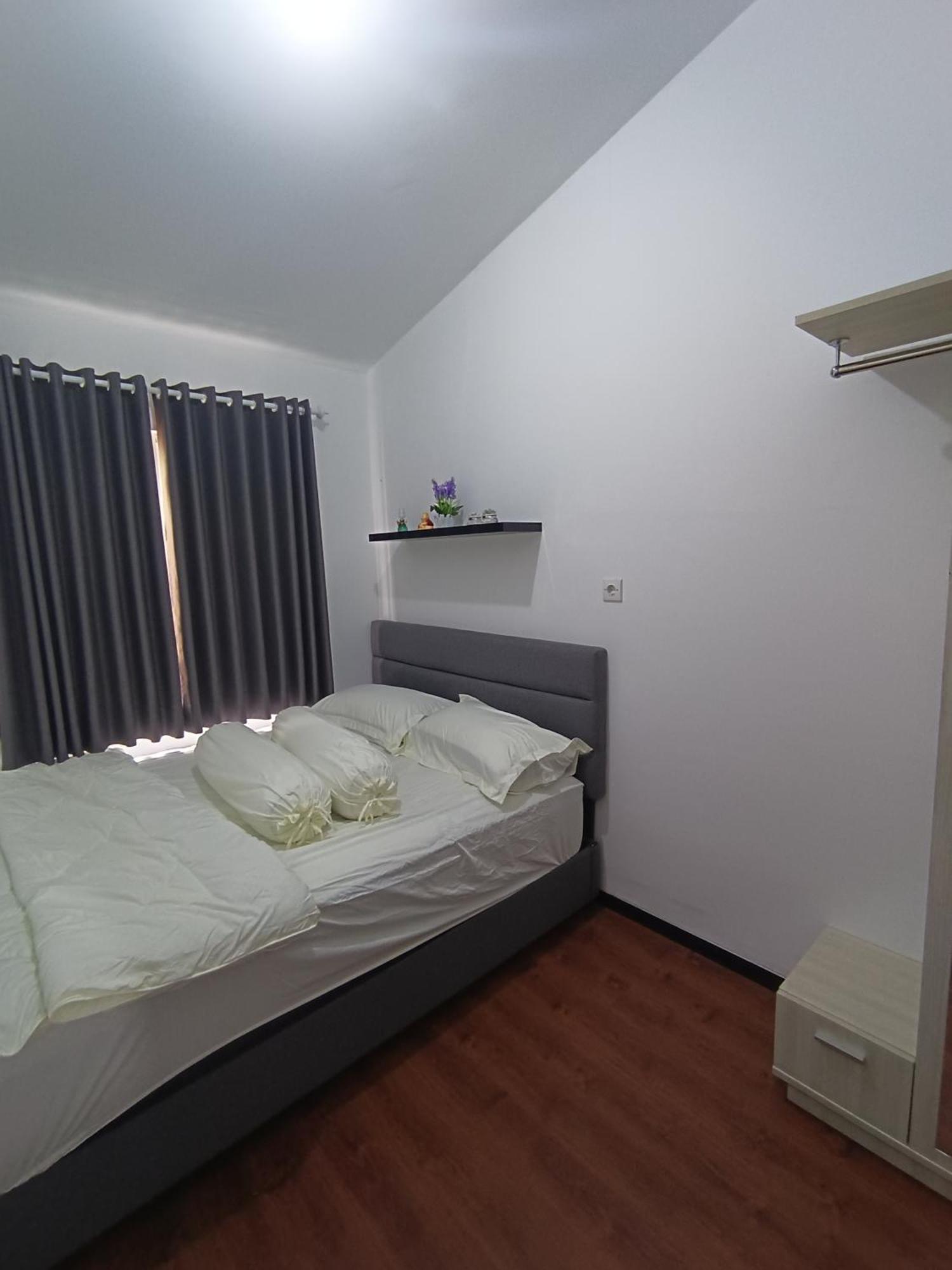 Villa Royal Arois Syariah Dekat Jatim Park 3 Tlekung Exterior foto